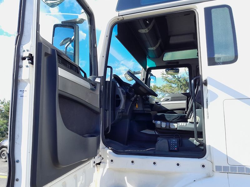 MAN TGX 26.440 6x2 EEV Retarder - fotka 13 z 39