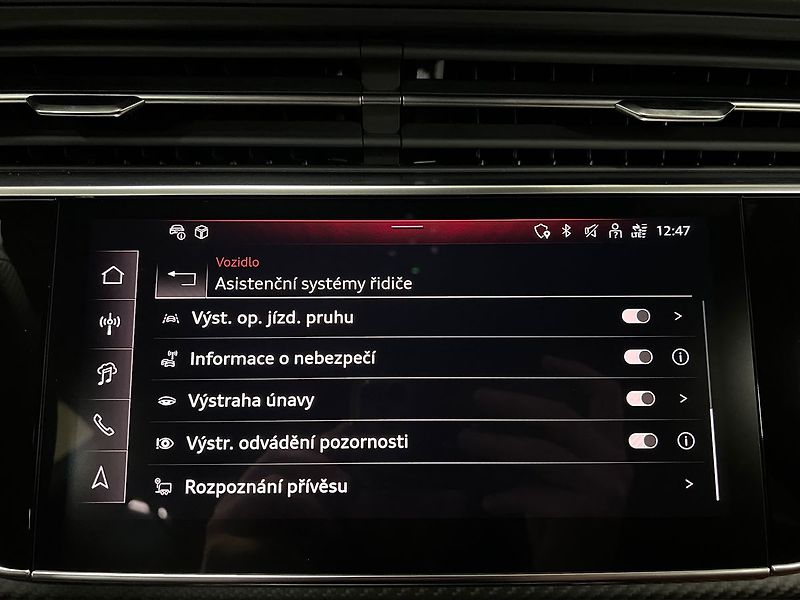 Audi RS Q8 QUATTRO, PERFORMANCE,B&O, PANO - fotka 22 z 39