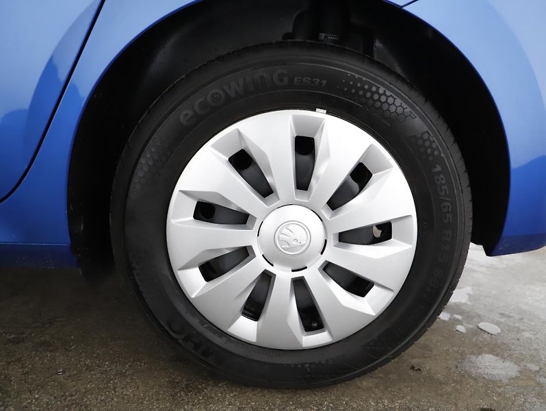 Škoda Fabia 1,0TSi 70kW AMBITION PLUS - fotka 26 z 26