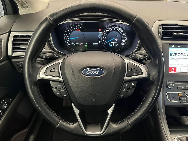 Ford Mondeo 2.0 TDCi Titanium manuál Cebia - fotka 8 z 49