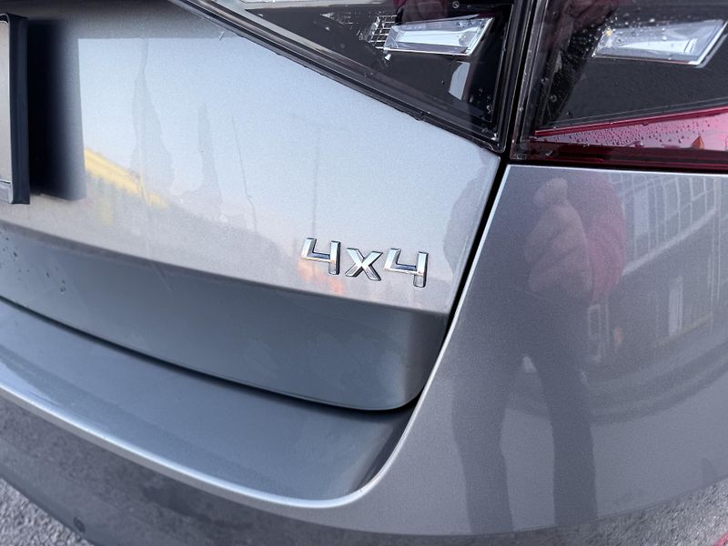 Škoda Superb (2023) 2,0tdi 147kw 4x4 DSG StylePLUS - fotka 13 z 55