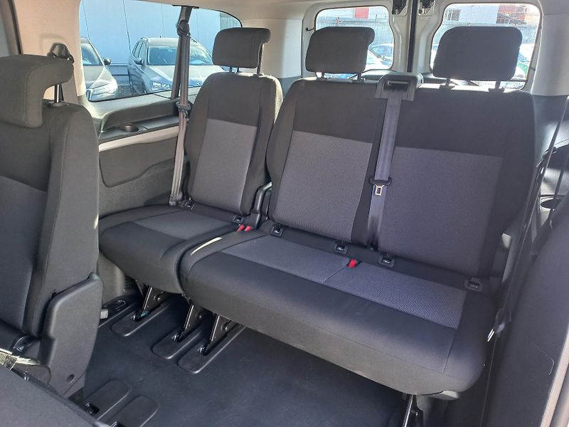 Toyota ProAce Verso (2023) 2.0D-4D 106kW L2 8-míst ČR DPH - fotka 12 z 21