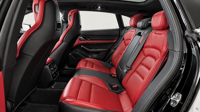 Porsche Taycan (2023) - fotka 18 z 25