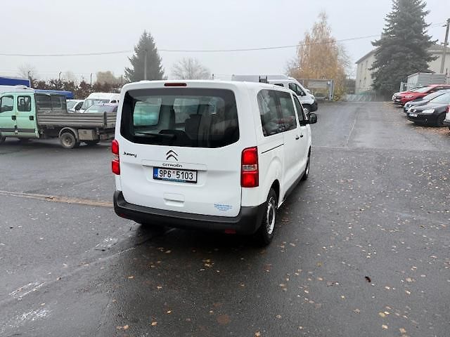 Citroën Jumpy (2022) L2H1 6 míst - fotka 3 z 9