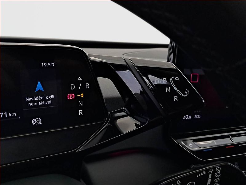 Volkswagen ID.3 (2023) Pro Perf. (62 kWh), SoH 87% - fotka 13 z 29