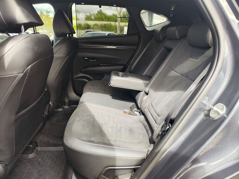 Hyundai Tucson 1.6 T-GDi/132kW N-Line MHEV - fotka 16 z 42
