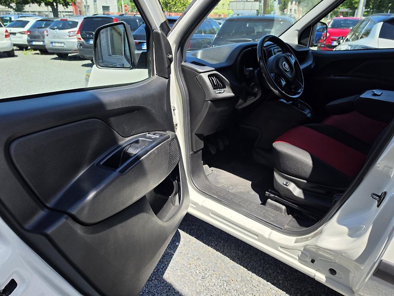Fiat Dobló 1.3 JTD Kamera TZ Webasto Maxi - fotka 16 z 23