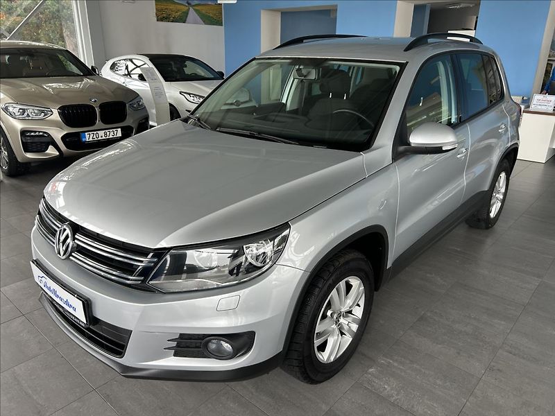 Volkswagen Tiguan 2,0   TDI,1.MAJ,SERVISKA,TAŽNÉ - fotka 3 z 22