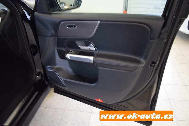 Mercedes-Benz GLB 200 D PRAVIDELNÝ SER. MER. TZ. - fotka 23 z 78