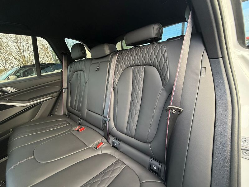 BMW X5 40xd Vzduch Ventilace Tažné - fotka 24 z 38