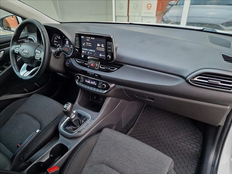 Hyundai i30 1.0 T-GDI Smart Kombi,ČR,1Maj - fotka 13 z 50