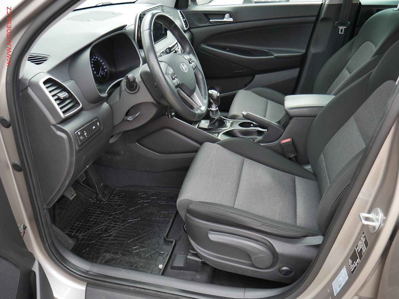Hyundai Tucson (2019) 1.6 T-GDi, ČR, Trikolor, navi - fotka 9 z 20
