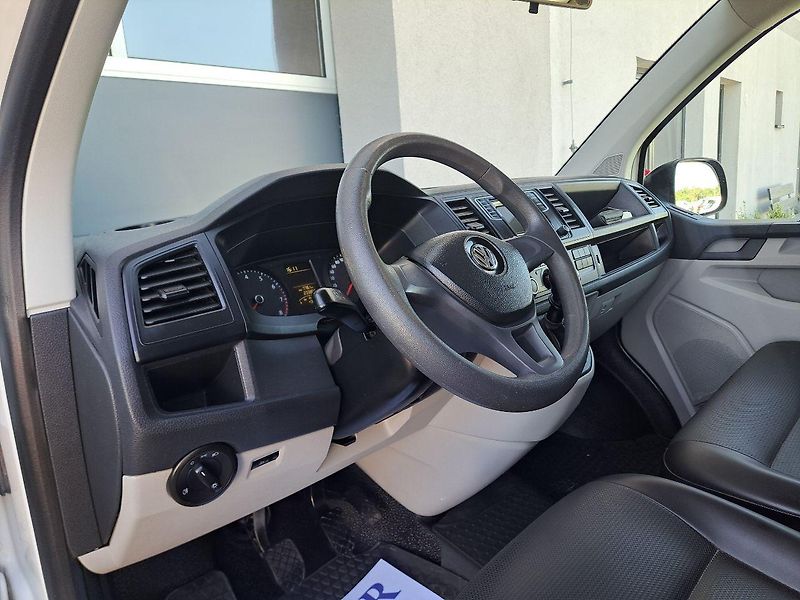Volkswagen Transporter (2018) 2.0 TSI, 110kW, 6 míst, ZÁRUKA - fotka 14 z 27