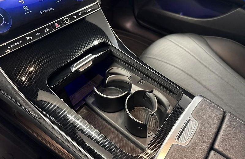 Mercedes-Benz EQE 350 AMG 4M Kamera Tažné - fotka 13 z 22