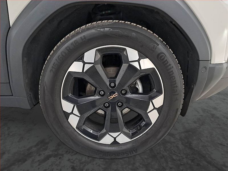 Dacia Duster (2024) 1.2 TCe - fotka 14 z 19