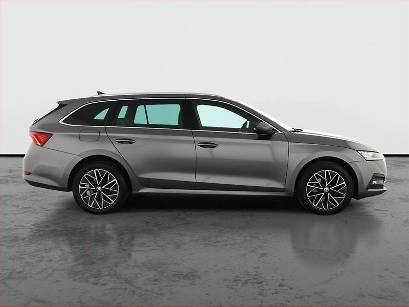 Škoda Octavia (2023) Style 2.0 TDI, ČR,1.maj - fotka 6 z 21