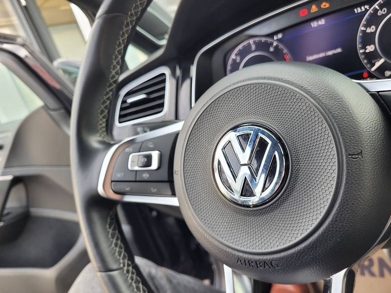 Volkswagen Golf 2.0 TDI GTD DSG Záruka 2roky - fotka 17 z 45