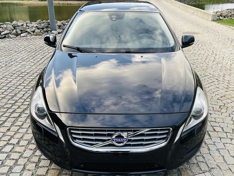 Volvo V60 2.4D5 MANUÁL VÝHŘEV SERVISKA - fotka 7 z 44
