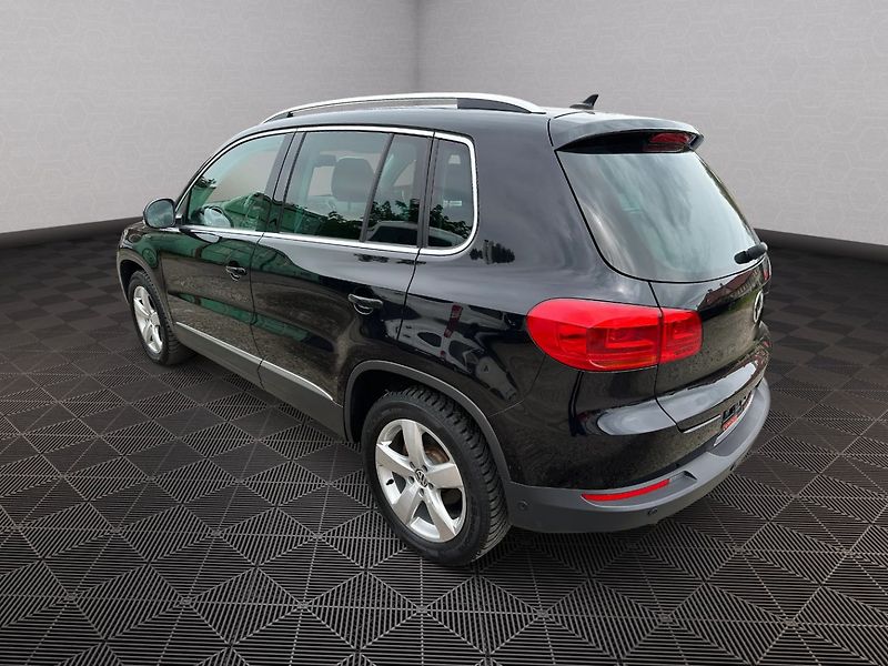 Volkswagen Tiguan (2015) 2.0TDI 4motion   Sport/Style - fotka 5 z 33