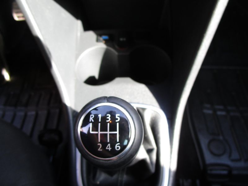 Volkswagen Polo (2011) 1,2TSI-77KW-NOVÁ STK+OLEJ - fotka 13 z 15