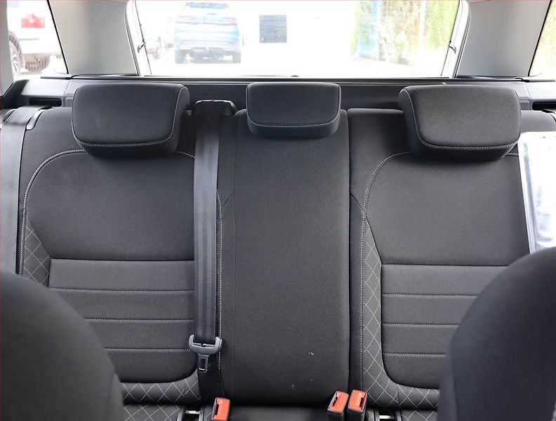 Škoda Fabia (2016) 1.4 TDI, nová STK, zamluveno - fotka 10 z 15