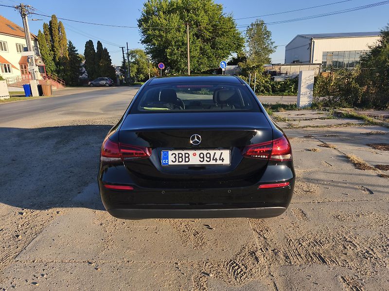 Mercedes-Benz Třídy A (2022) Mercedes Benz A 180 - fotka 3 z 19