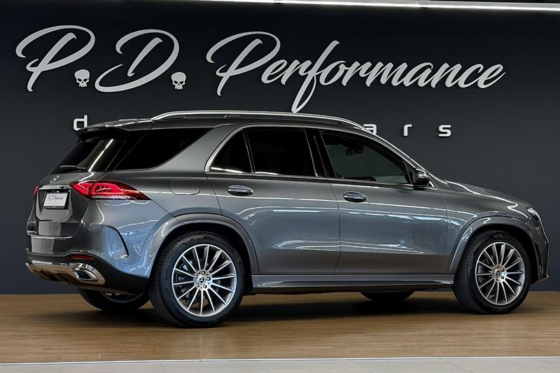 Mercedes-Benz GLE (2021) GLE 300d 4Matic AMG Line - fotka 22 z 94