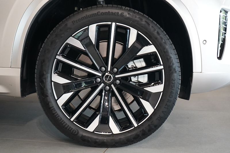 Volvo XC90 T8 PLUS Bright, Vzduch, 360° - fotka 7 z 50