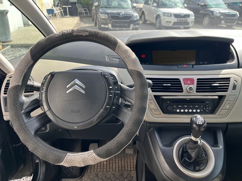 Citroën Grand C4 Picasso (2007) 1.8 i 16V Nová STK,7míst,Roz. - fotka 9 z 16