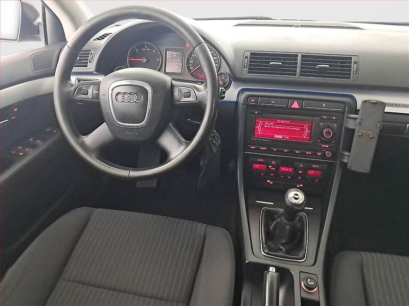 Audi A4 (2007) 2.0 TDI, 4X4, Tempomat - fotka 7 z 19