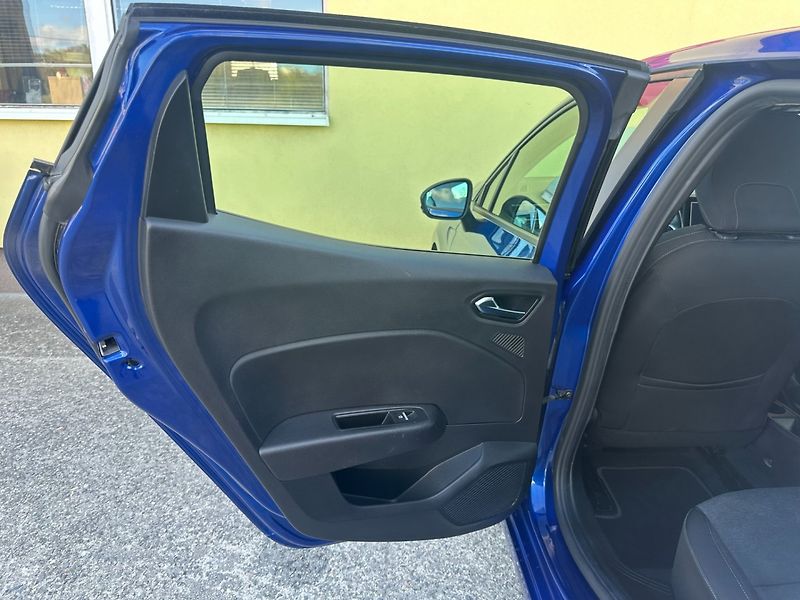 Renault Clio 1.6 E-Tech/Hybrid/103kW/TOP - fotka 13 z 38
