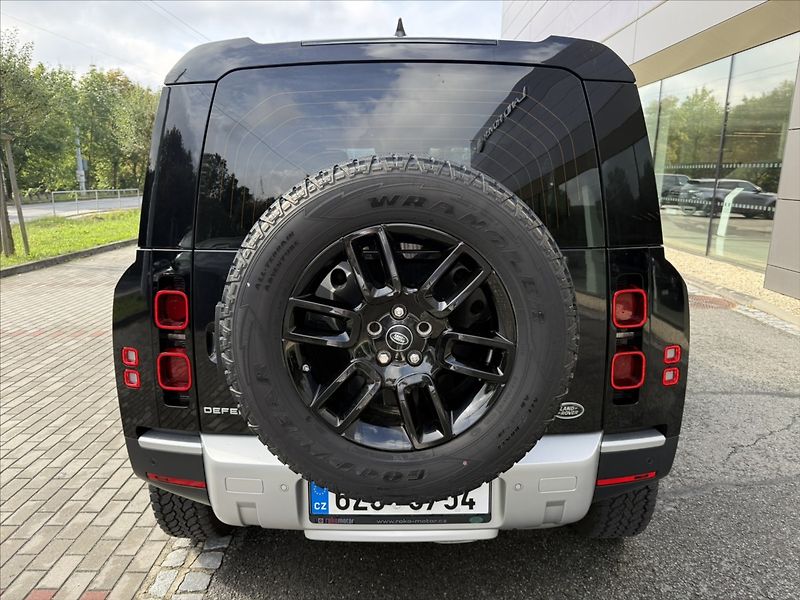 Land Rover Defender 2,0 110 S D200 - fotka 8 z 20