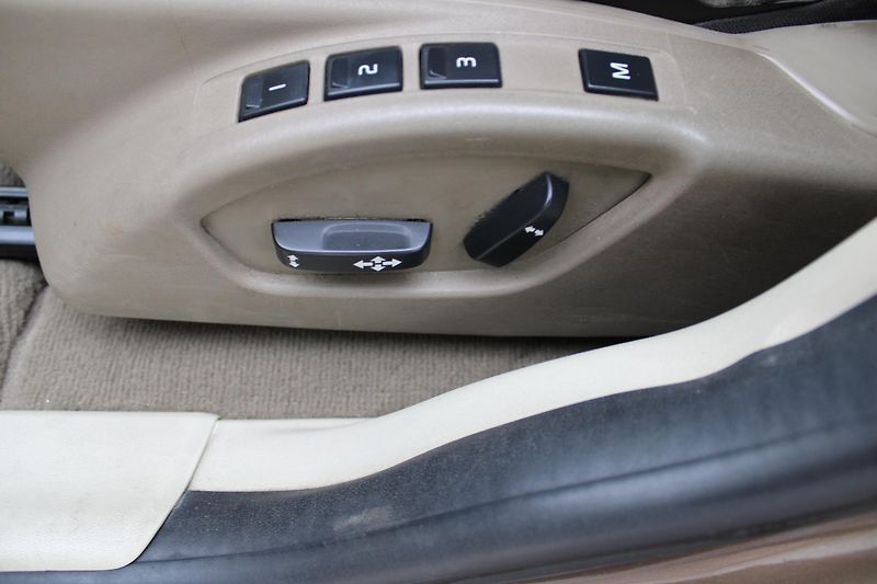 Volvo XC60 2,4D SUMMUM - fotka 18 z 22