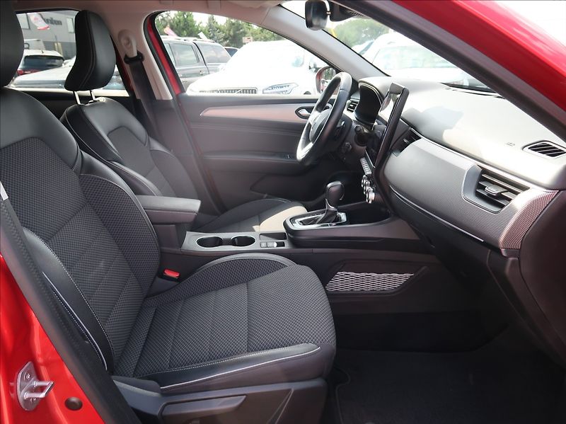 Renault Arkana 1,3 TCe,103kW,1majČR,Intens - fotka 13 z 28
