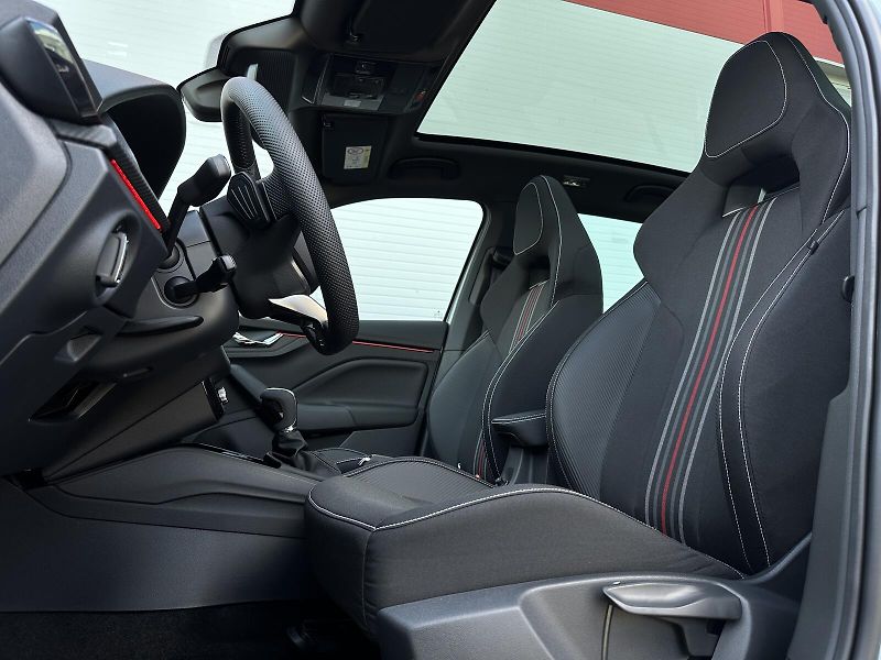 Škoda Kamiq 1.0TSi DSG Monte Carlo 116PS M - fotka 15 z 47