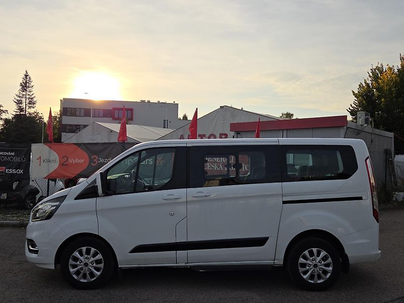Ford Tourneo Custom 2,0TDC-i AUTOMAT SPLÁTKY VŠEM! - fotka 7 z 11