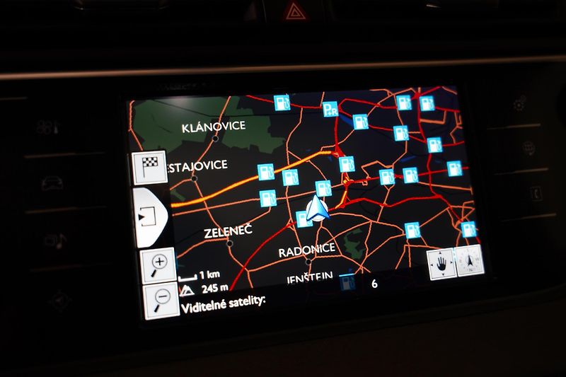 Citroën C4 Picasso - fotka 16 z 22