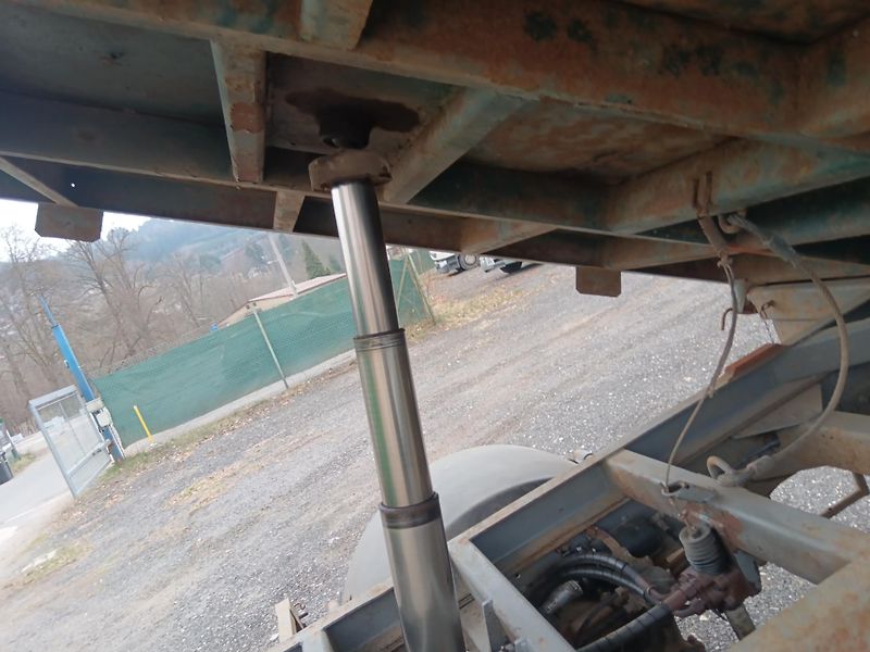Avia 90 L (2003) D90 sklápěč Cummins - fotka 16 z 17