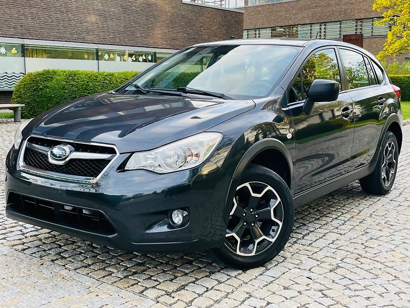 Subaru XV 2.0i 4x4 110KW MANUÁL SERVISKA - fotka 2 z 45