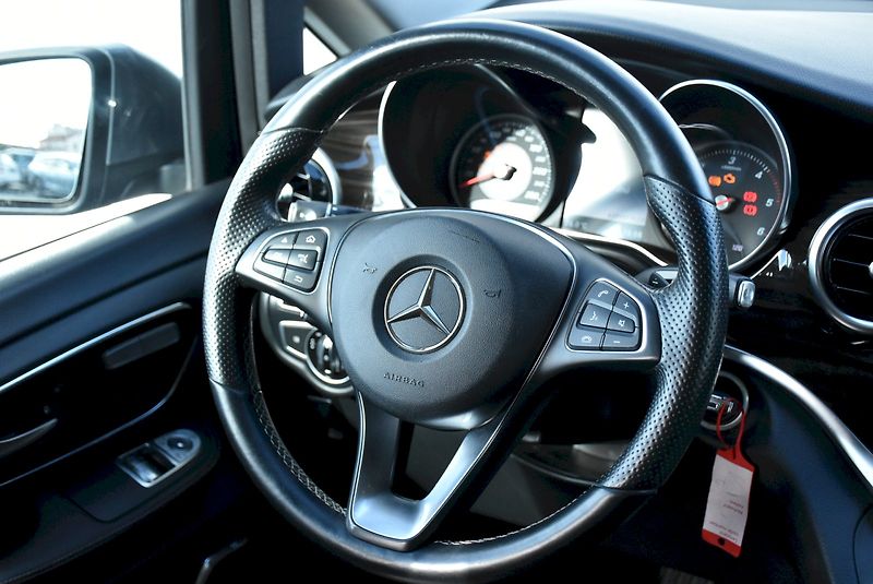 Mercedes-Benz Třídy V (2017) V220d Avantgarde - fotka 24 z 29