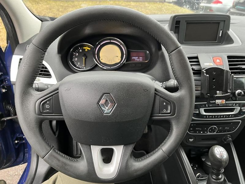 Renault Mégane 1.9DCI - fotka 18 z 21