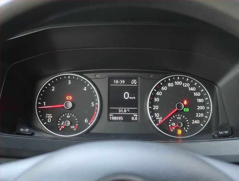 Volkswagen Transporter (2019) 2.0 TDI, Bus, 9Míst, DPH - fotka 11 z 20