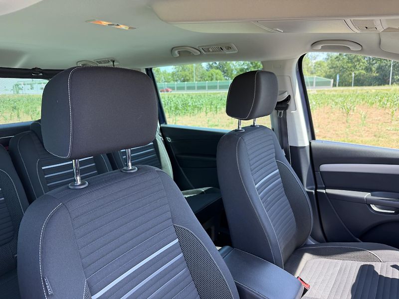 Volkswagen Sharan 2.0 TDI KAMERA TAŽNÉ ROZVODY - fotka 35 z 55
