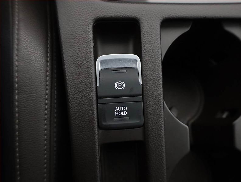 Volkswagen Passat (2016) Highline 2.0 TDI, Automat - fotka 15 z 19