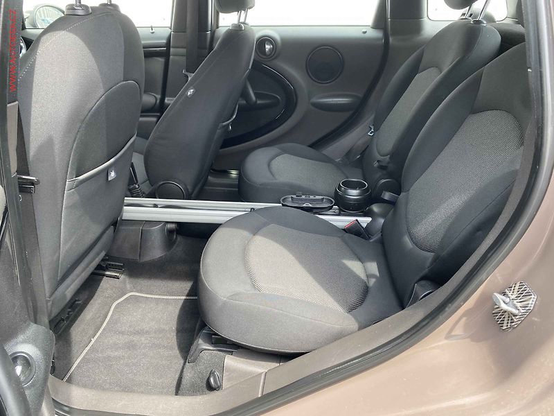 Mini Countryman (2011) 1.6 i, AC - fotka 10 z 15