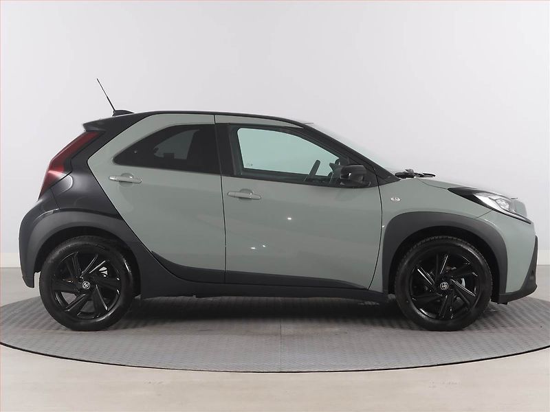 Toyota Aygo (2025) 1.0 - fotka 6 z 19