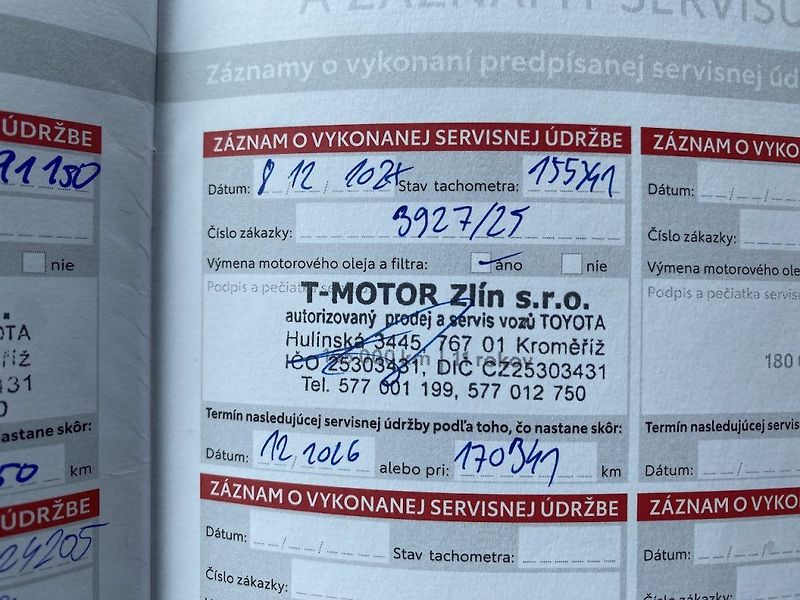 Toyota RAV4 2.5PHEV, ČR-1m, Selection, 4x4 - fotka 12 z 19