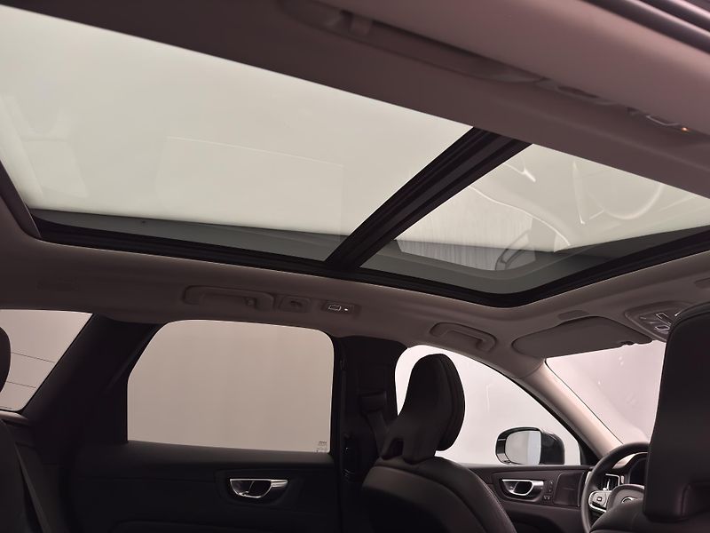 Volvo XC60 T6 AWD RECHARGE BRIGHT PLUS  - fotka 21 z 48