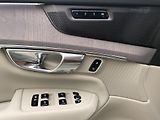 Volvo XC90 (2026) B5 AWD AUT BRIGHT PLUS 7míst - náhled 29