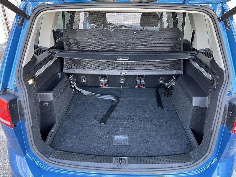 Volkswagen Touran (2020) 2.0TDI DSG VÝB*13000€ HIGHLINE - fotka 47 z 48